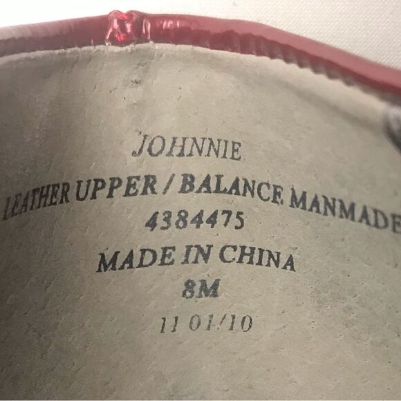 Liz Claiborne JOHNNIE Red Patent Leather Closed Toe Flex Holiday Heels - Picture 12 of 12